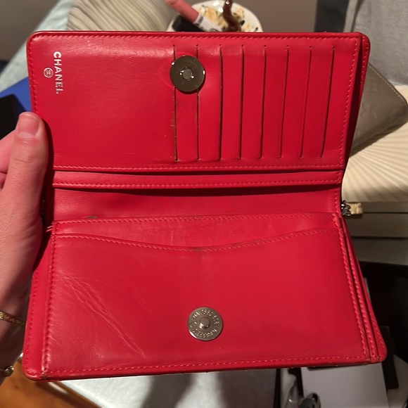 Chanel patent wallet on a chain in red AUTHENTIC - Picture 3 of 4